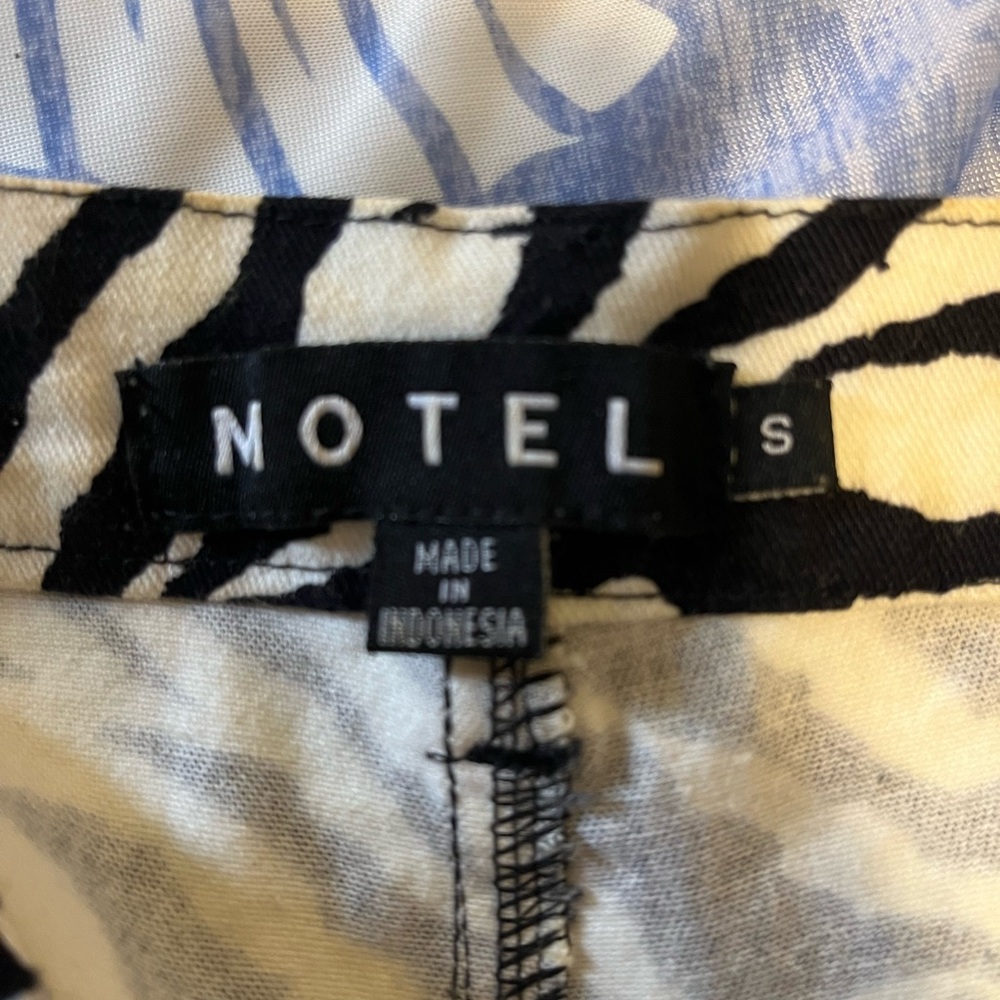 Zebra Print Flared Pants - image 3